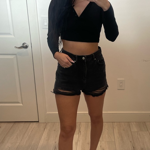 TOPSHOP Mom Denim Shorts - Picture 9 of 14